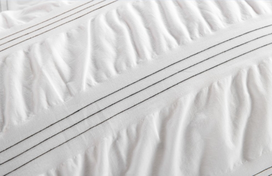 La couverture de couette en coton recyclé en polyester