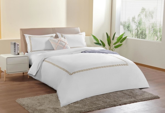 Couverture de couette brodée en coton blanche durable