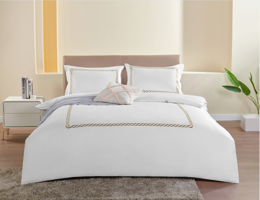 Couverture de couette brodée en coton blanche durable